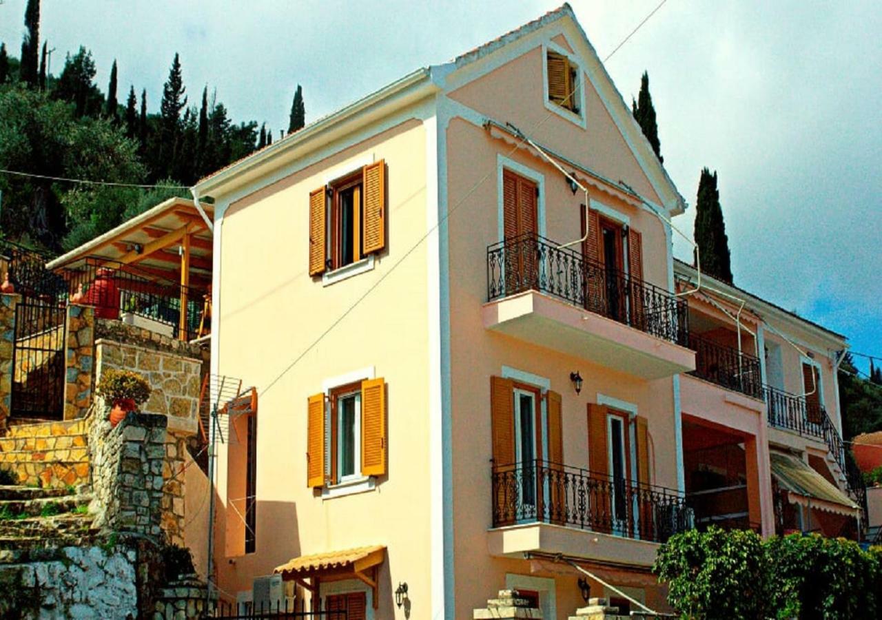 Korona Apartments Vathy  Buitenkant foto