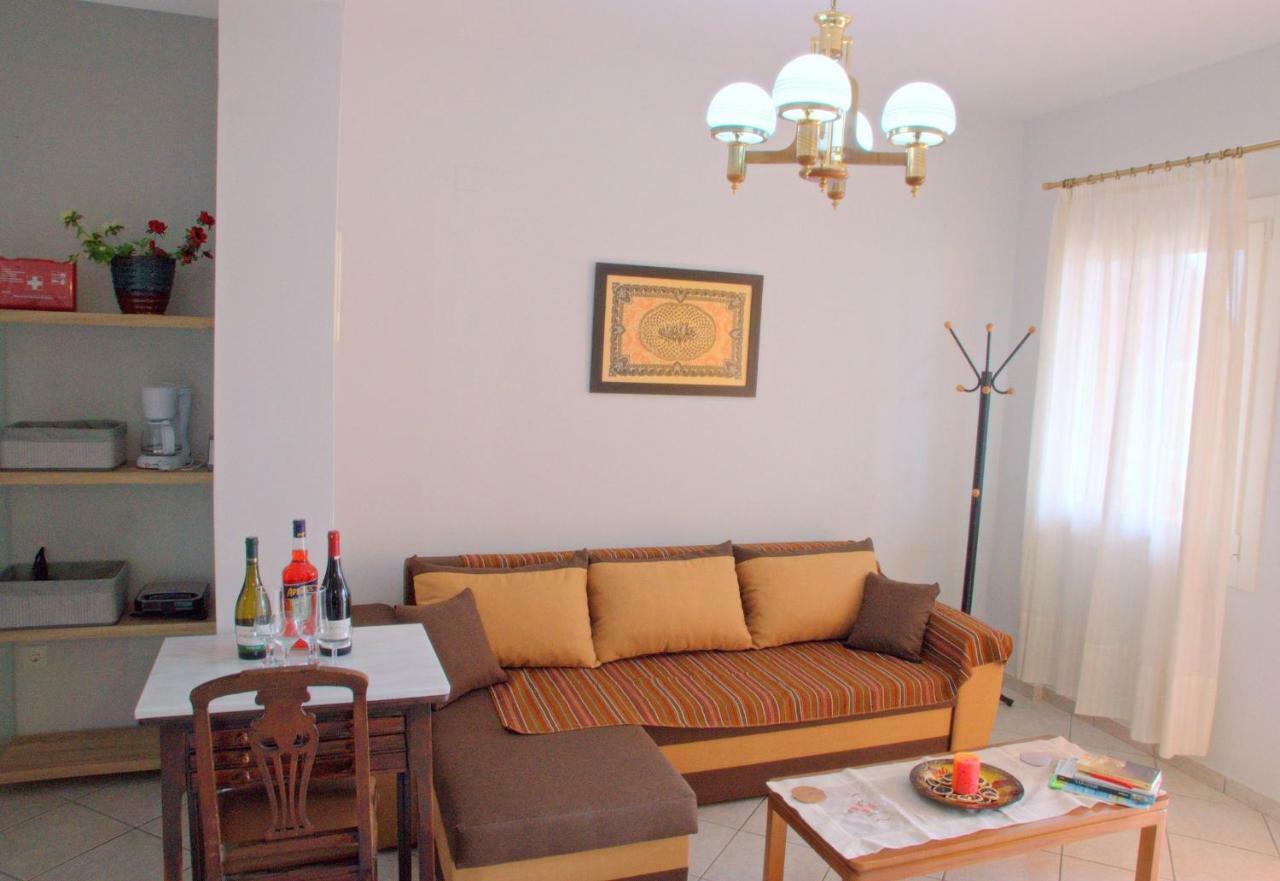 Korona Apartments Vathy  Buitenkant foto